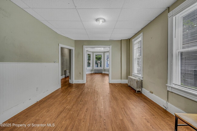 Building Photo - 417 Taylor Ave