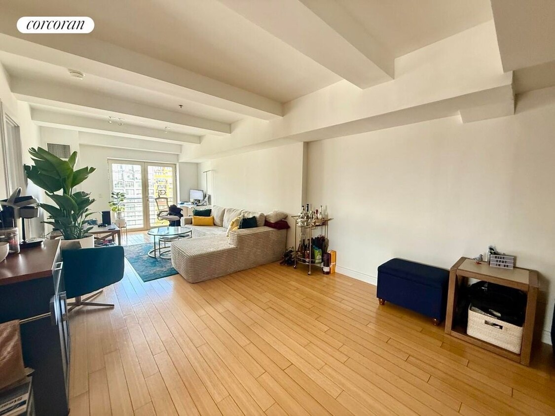Foto principal - 302 2nd St