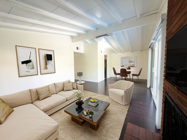 Puesta en escena virtualmente - 6763 Lurline Ave