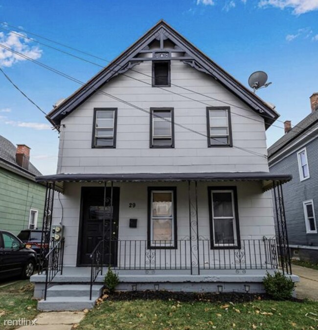 Foto del edificio - 3 br, 1 bath Duplex - 29 Duerstein Street B