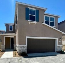 Building Photo - 40361 Via Jumara