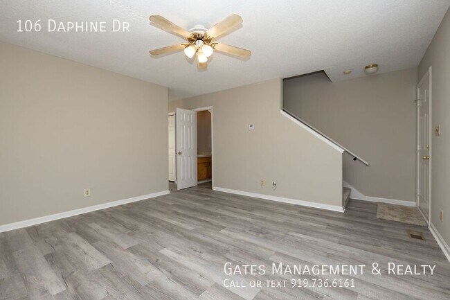 Foto del edificio - 106 Daphine Dr