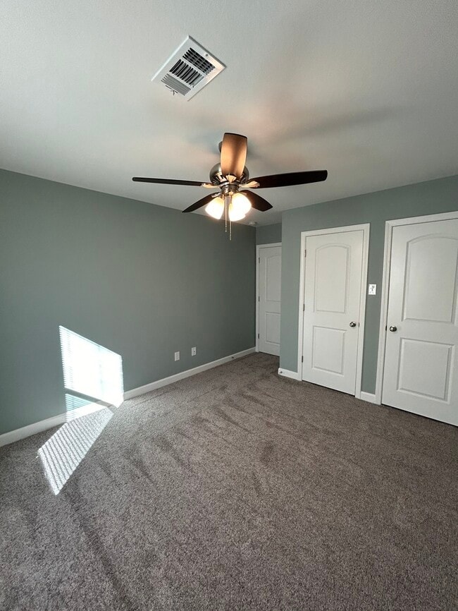 Building Photo - 65 Birchwood Dr