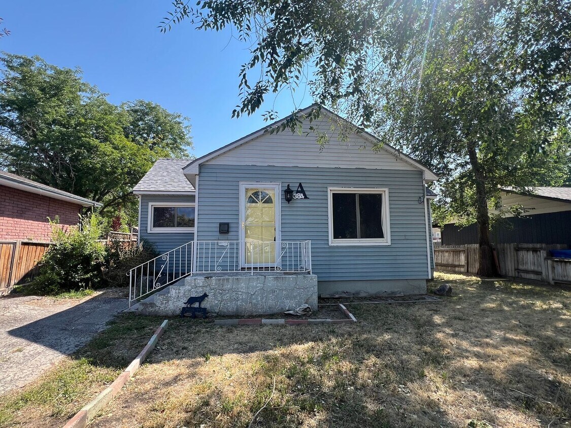 Primary Photo - Centrally Located Single Family Home