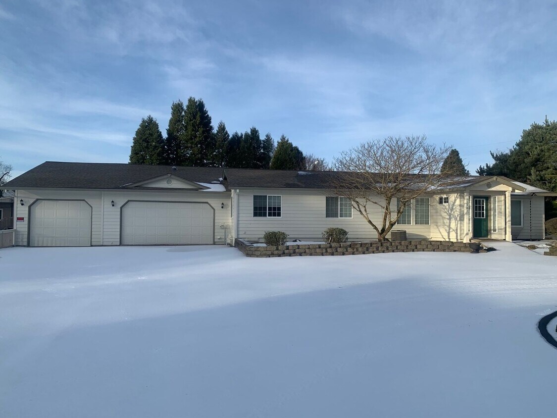 13863 Lazy Creek Ln, Oregon City, OR 97045 - House Rental in Oregon ...