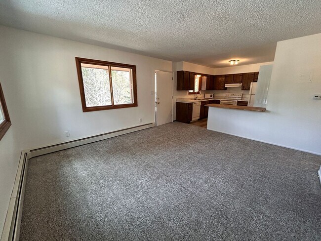 Photo - Ute Pass Ave (10215) Apartment