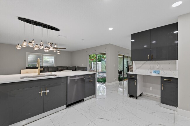 Building Photo - 6544 Adriatic Way