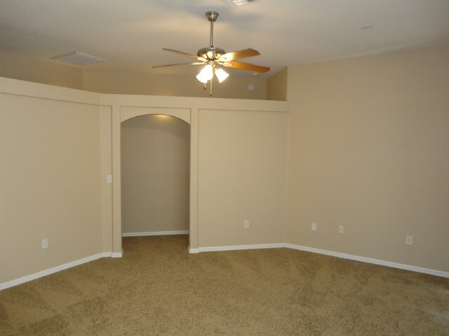 Building Photo - 6410 Barcellona Rd