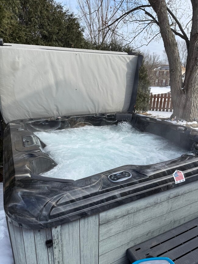 Foto del edificio - 725 Buffalo Cir