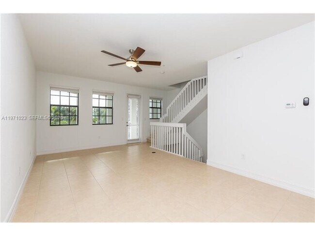 Foto del edificio - 11351 SW 15th St