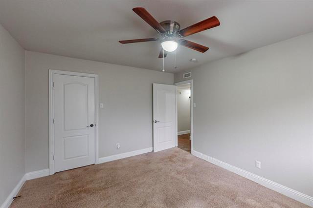 Foto del edificio - 3842 Commonwealth Dr