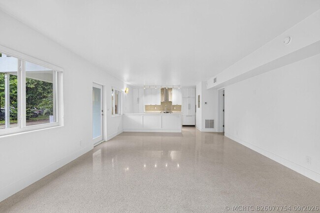 Foto del edificio - 3216 Colony Club Rd
