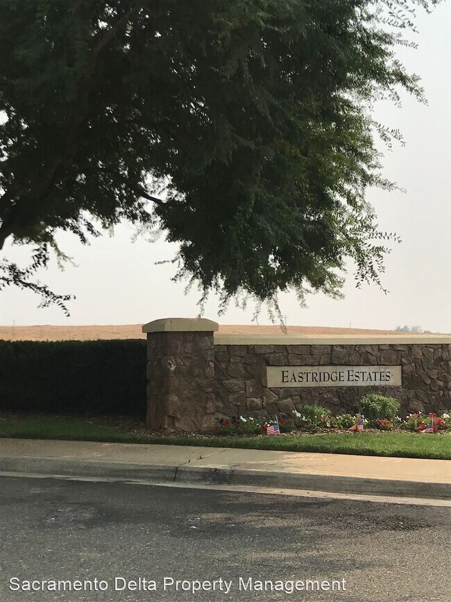 Foto del edificio - 5 br, 3 bath House - 10856 Nestlenook Circle