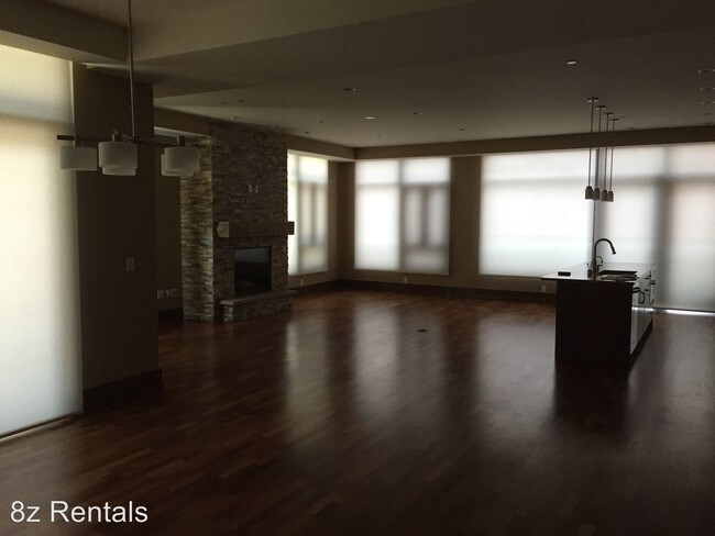Foto del edificio - 1077 Canyon Blvd