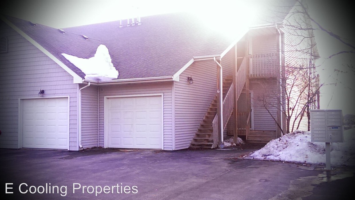 Primary Photo - 7240 N Alpine Rd