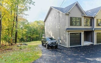 Building Photo - 359 Monadnock St