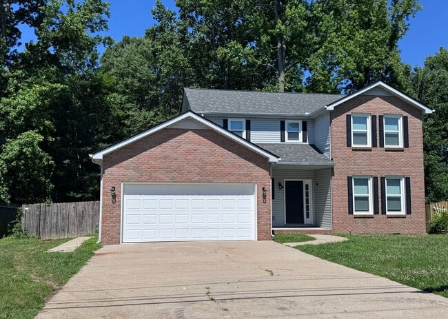 Building Photo - 130 Shady Maple Dr