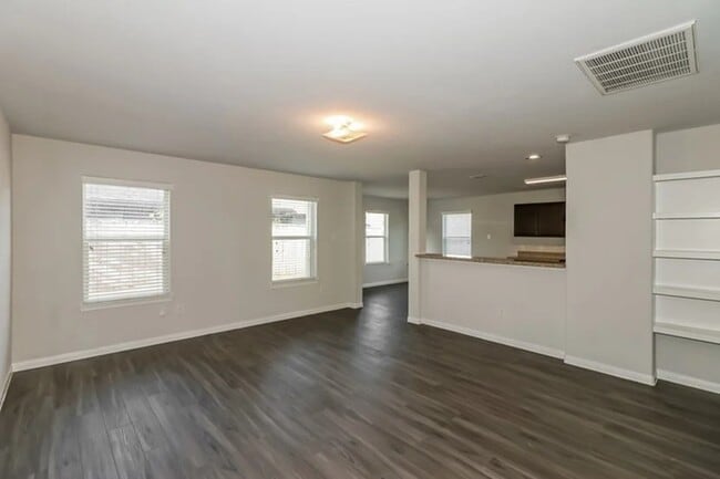 Building Photo - 12615 Lady Slipper Rd