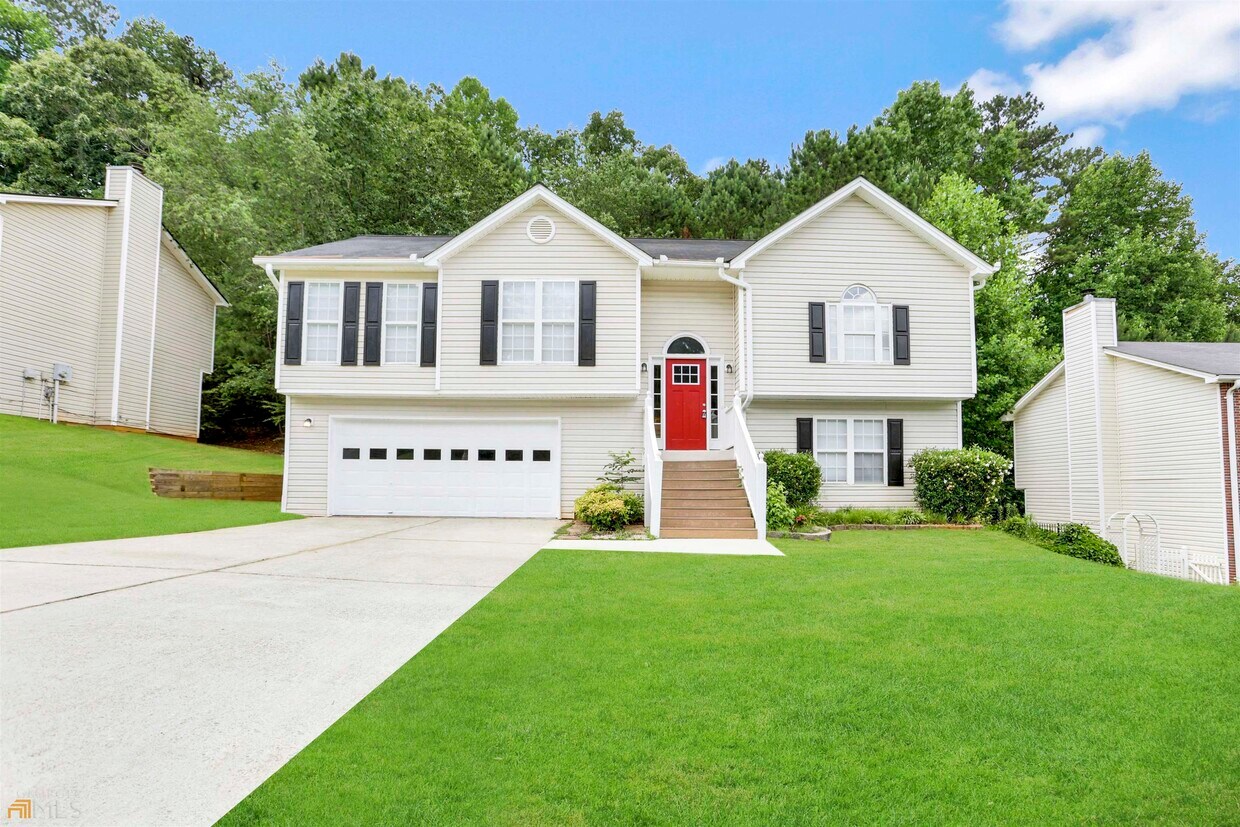 255 Foster Trace Dr, Lawrenceville, GA 30043 House Rental in