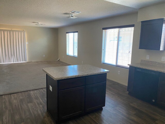 Building Photo - 4764 W 10th Ln