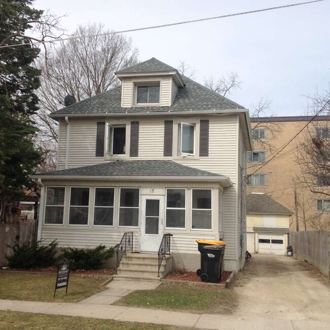 17 7th Ave NE Unit 17, Rochester, MN 55906 Apartment for Rent in