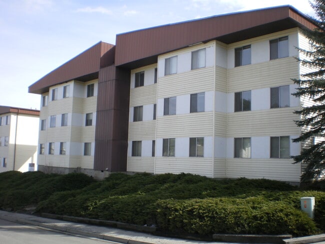 Building Photo - 155 NW Larry St