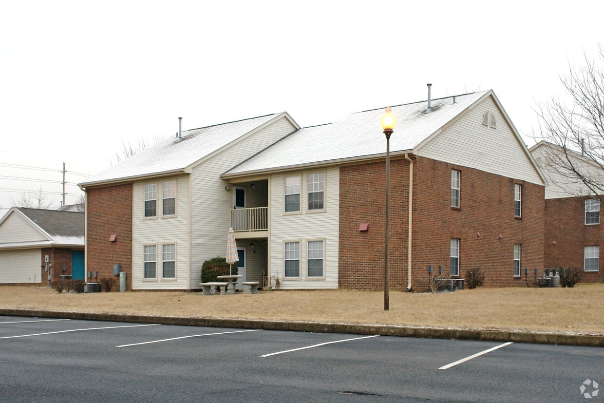 Primary Photo - Lions Arms Apts I & II