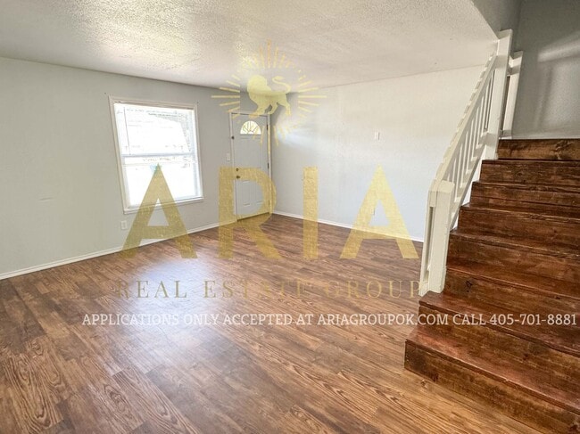 Building Photo - AVAILABLE NOW! East Norman 2 bed/1.5 Bath ...