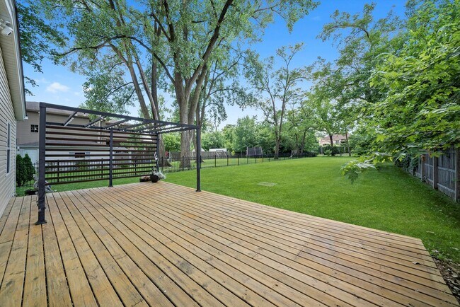 Foto del edificio - 4108 Fairview Ave