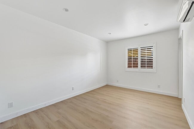 Building Photo - 13054 Terra Bella St