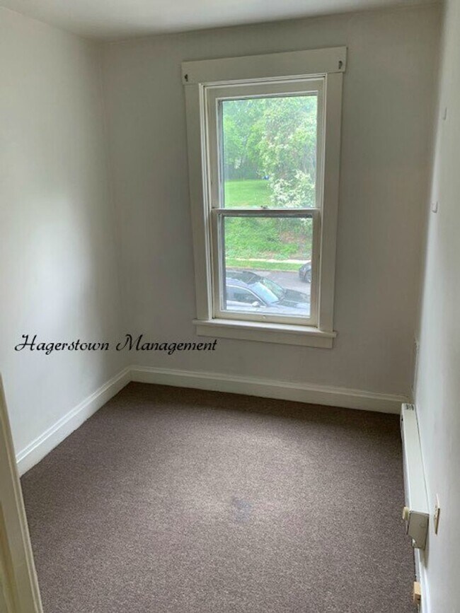 Foto del edificio - 604 Highland Way