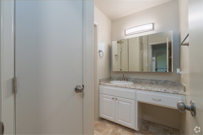 1BR, 1BA - 600SF - Bedroom - Sunrise Apartments