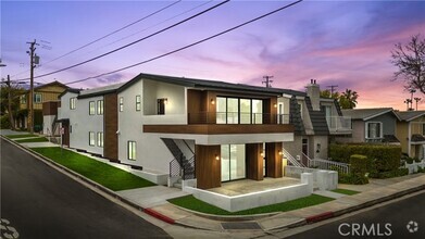 Building Photo - 520 Iris Ave