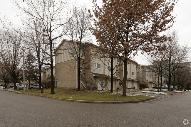 Photo du bâtiment - Parkfarm Co-operative Homes