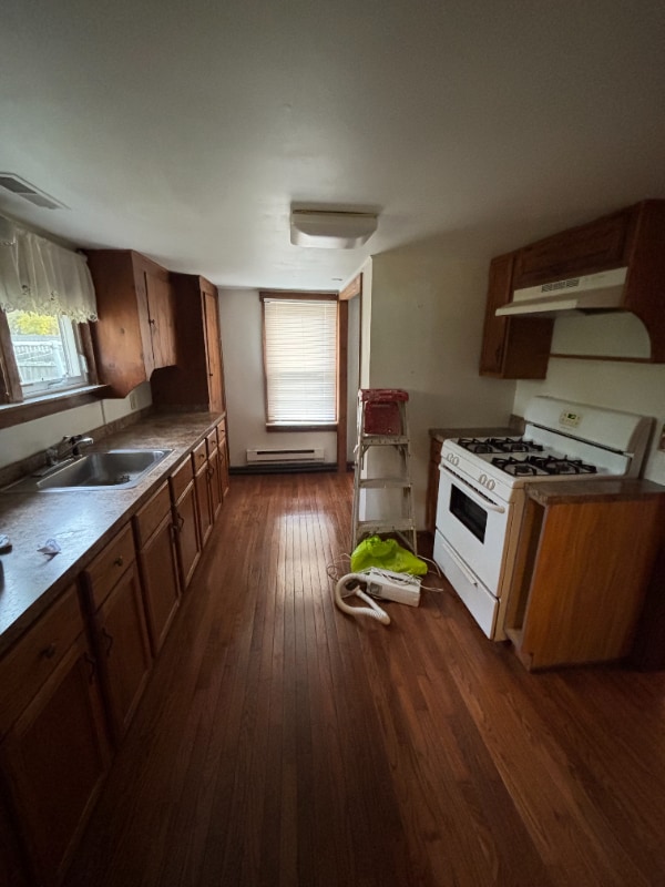 Foto principal - 5785 Downey Ave