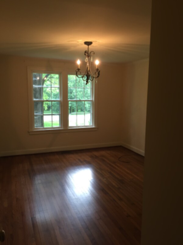 Building Photo - 912 Lynnwood Blvd