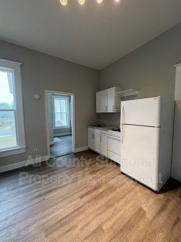 Foto del edificio - 640 E Washington St