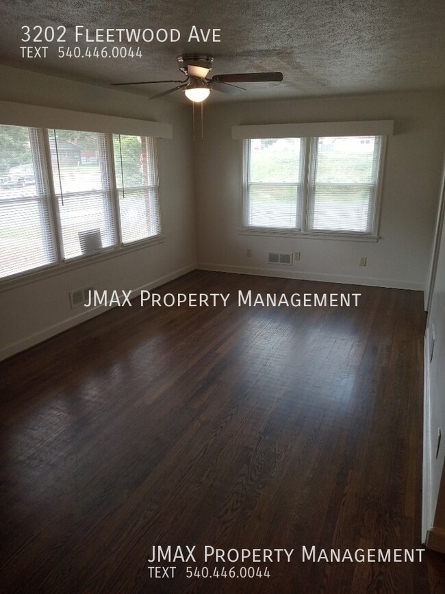 Building Photo - This property has a no security deposit op...