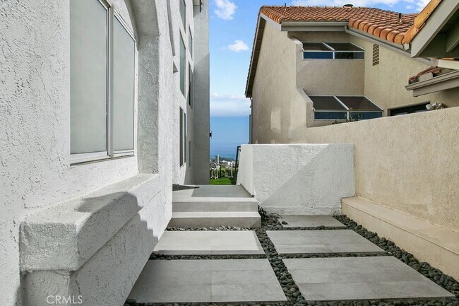 Foto del edificio - 105 Palm Beach Ct