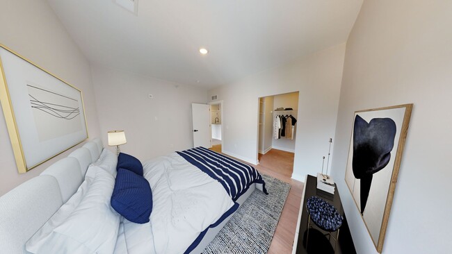 Photo - 855 S Washington Ave Apartment