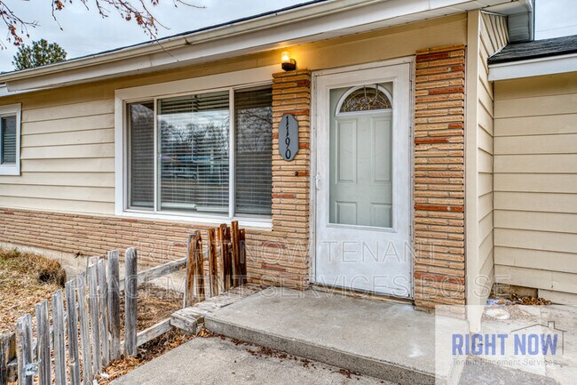 Foto del edificio - 1190 N 9th E