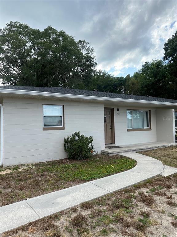 Building Photo - 5600 NE Jacksonville Rd