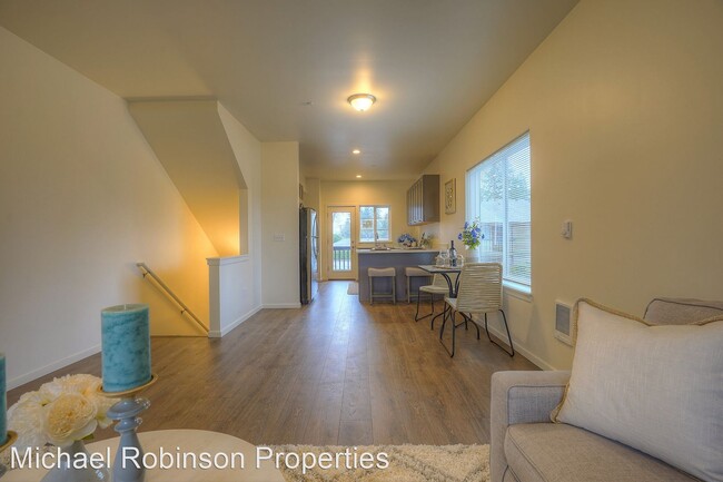 Foto del edificio - 4108-4110 108th St SW