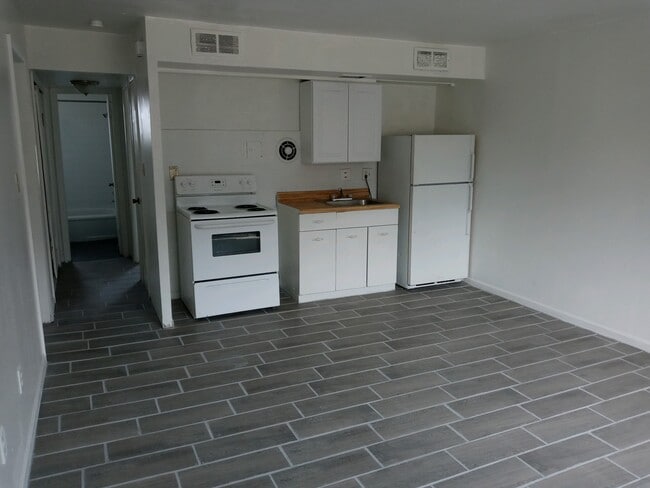 Building Photo - 1821 Alcoy Rd