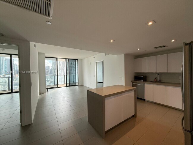 Foto del edificio - 1600 NE 1st Ave