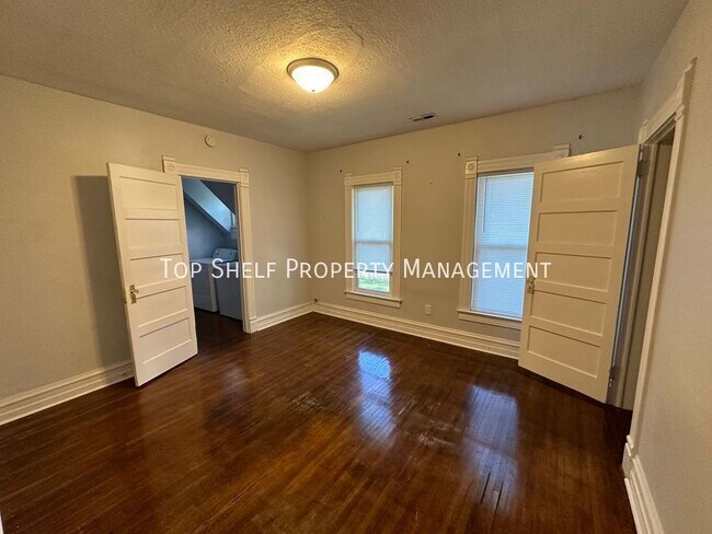 Building Photo - 1130 19th St