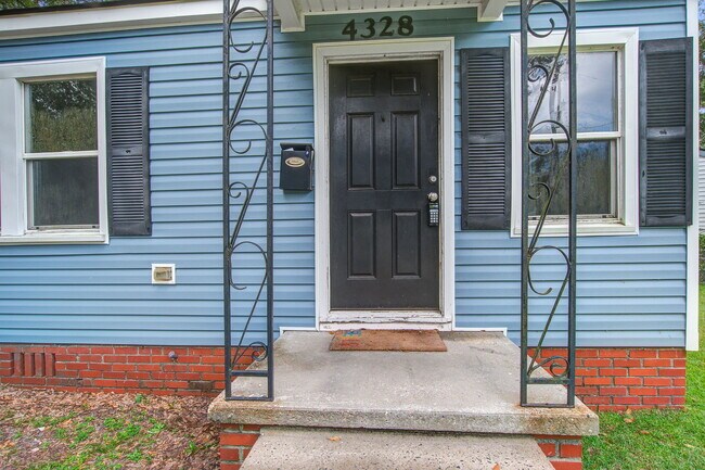 Foto del edificio - 4328 Lambert St