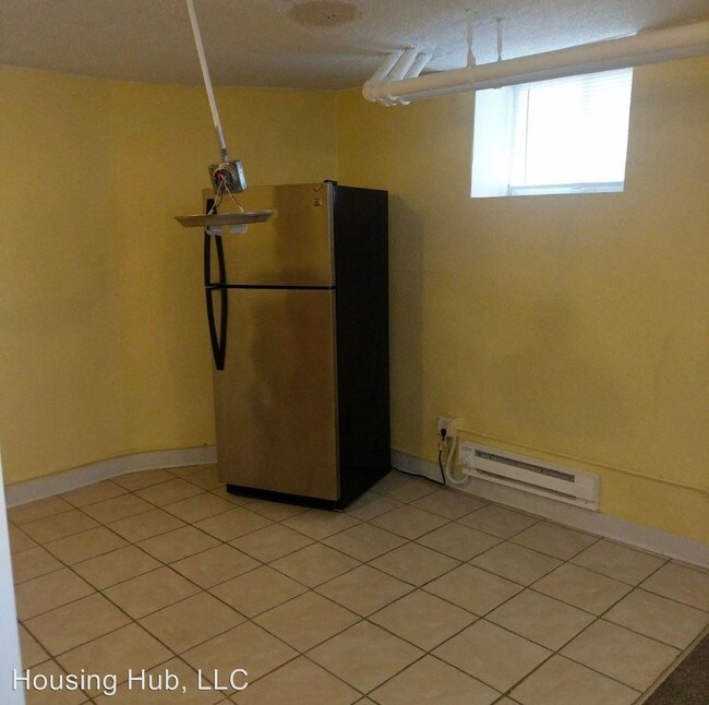 Foto del edificio - 693 Wilson Ave