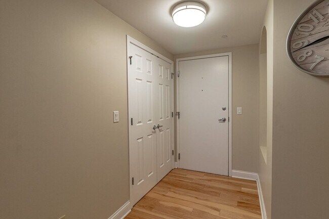 Building Photo - 125 N Buffalo Grove Rd