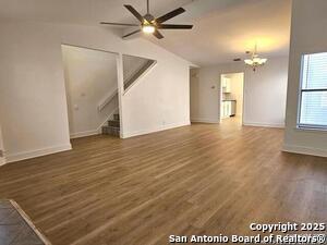 Building Photo - 6910 Country Elm